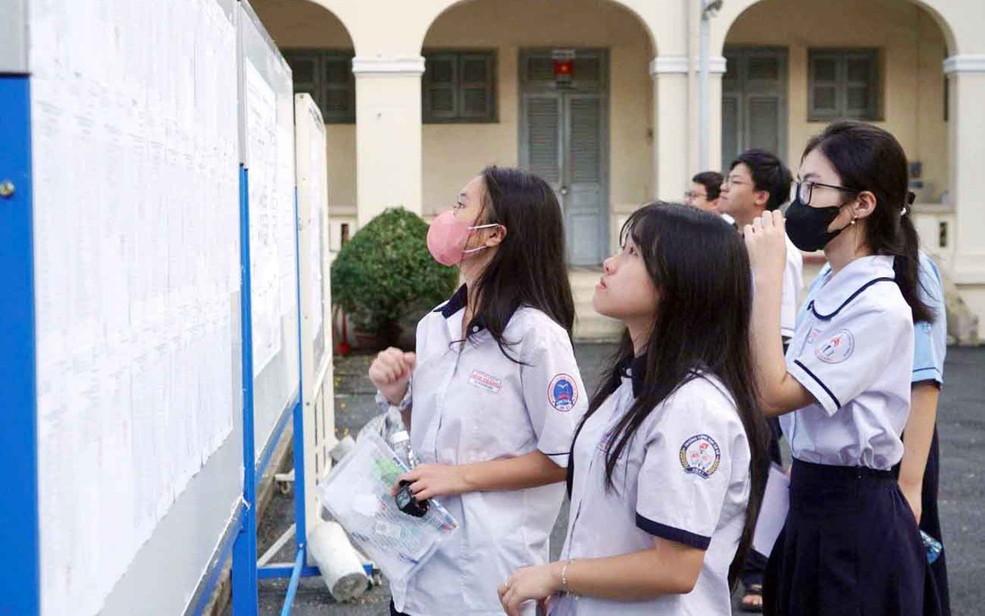 Thông tin chính thức về số thí sinh đăng ký nguyện vọng 1 vào các trường THPT công lập tại TPHCM