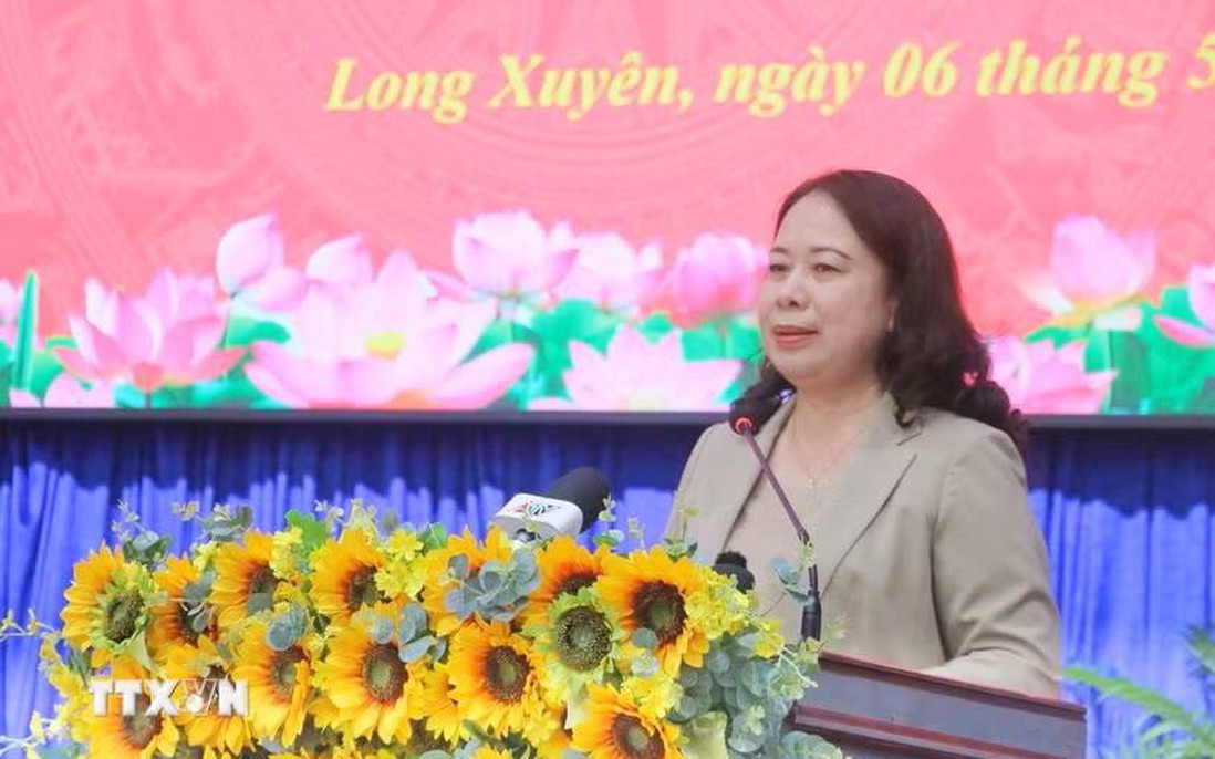 Phó Chủ tịch nước Võ Thị Ánh Xuân tiếp xúc cử tri tỉnh An Giang