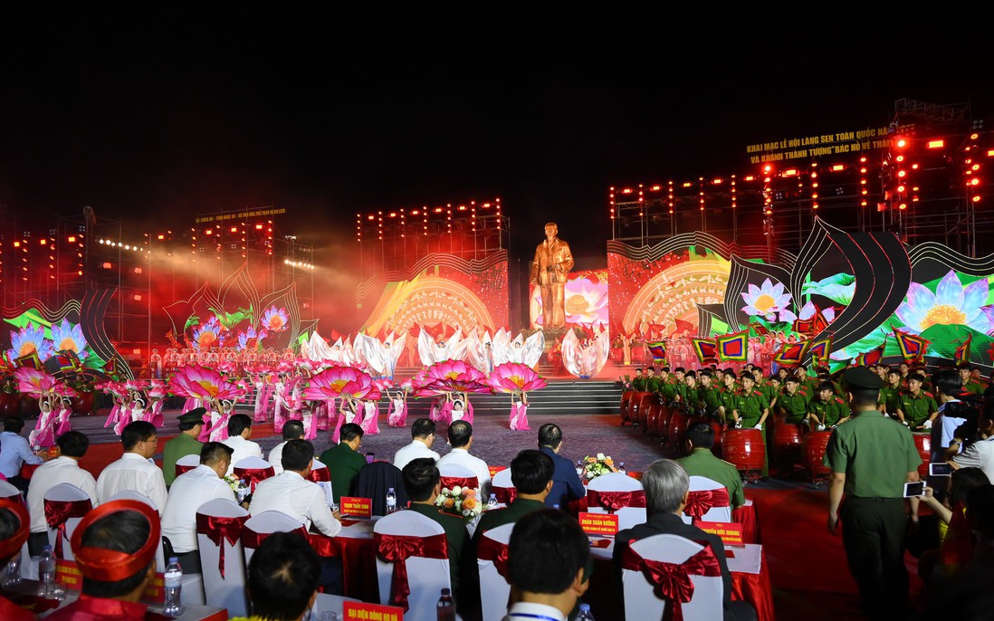 Nhiều điểm nhấn đặc sắc tại Lễ hội Làng Sen 2026
