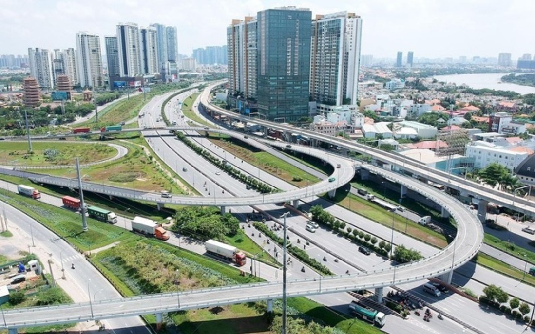 Tháo gỡ "nút thắt" giải ngân đầu tư công: Áp lực lớn từ mục tiêu tăng trưởng