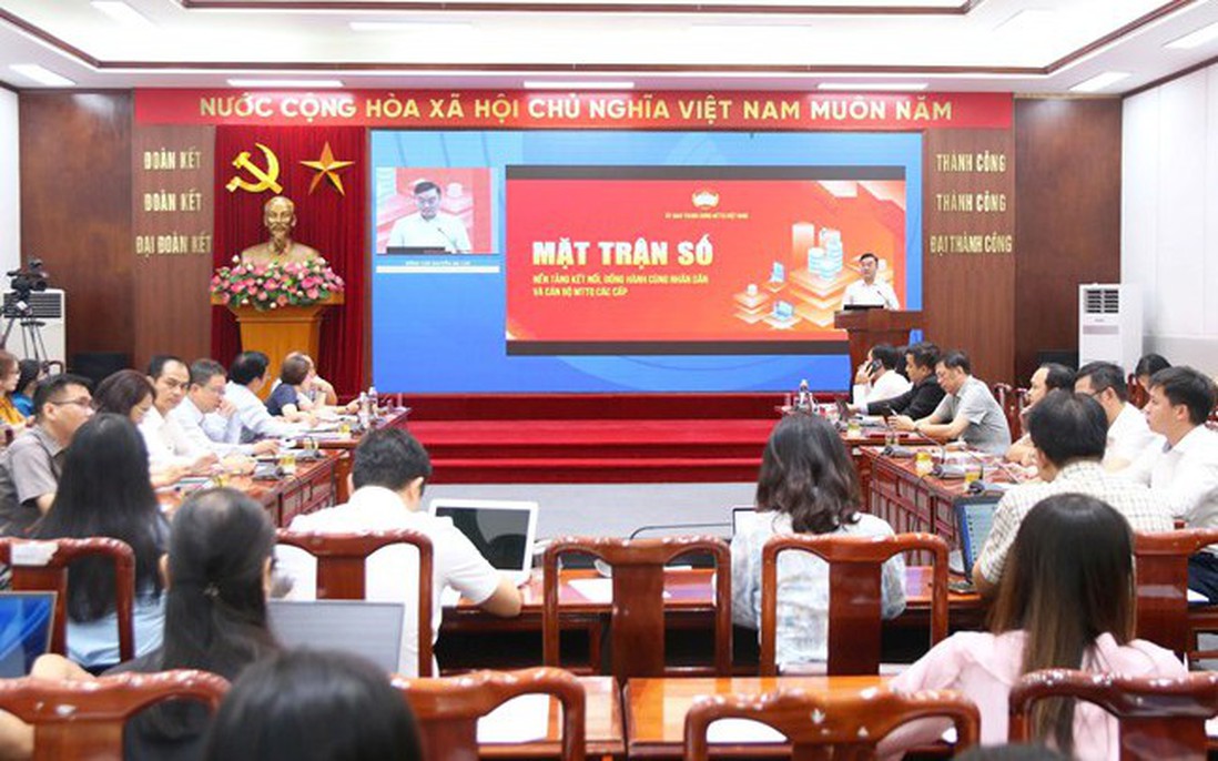 Phấn đấu 100% xã, phường thiết lập trang mạng xã hội để tương tác trực tiếp với người dân