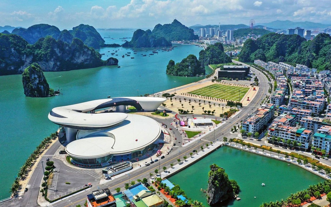 Quảng Ninh đạt 13/15 tiêu chí chuẩn đô thị loại I