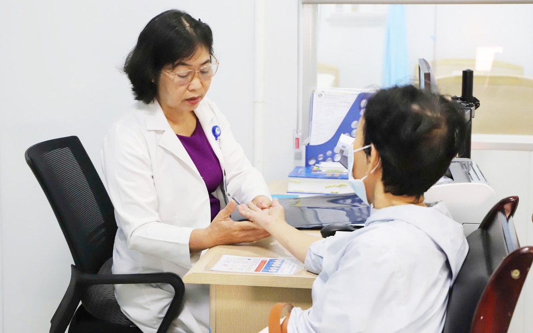 Người phụ nữ bất ngờ phát hiện nhiều bệnh lý phụ khoa ở tuổi 64
