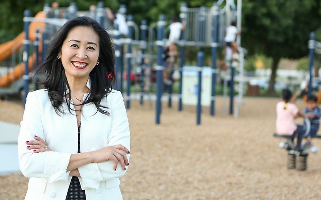 Vietnamese - American woman re-elected as US mayor