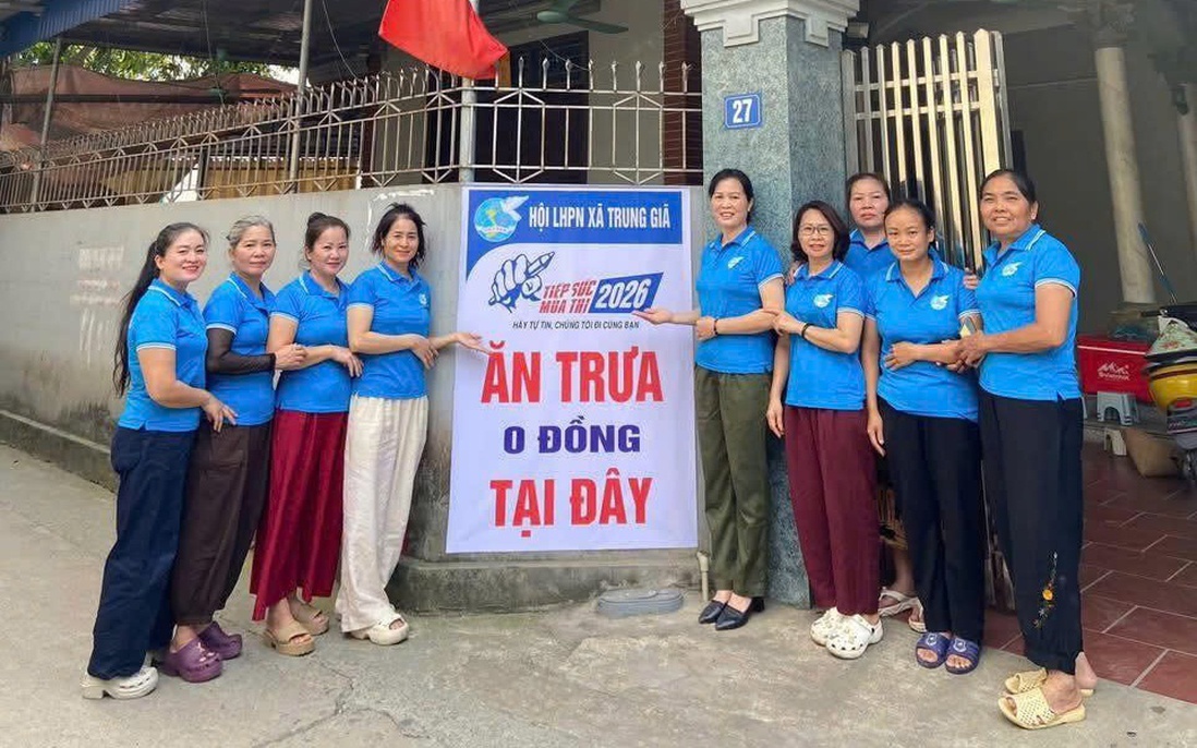 Hà Nội: Hội viên phụ nữ xã Trung Giã chuẩn bị 200 suất ăn "0 đồng" tiếp sức mùa thi
