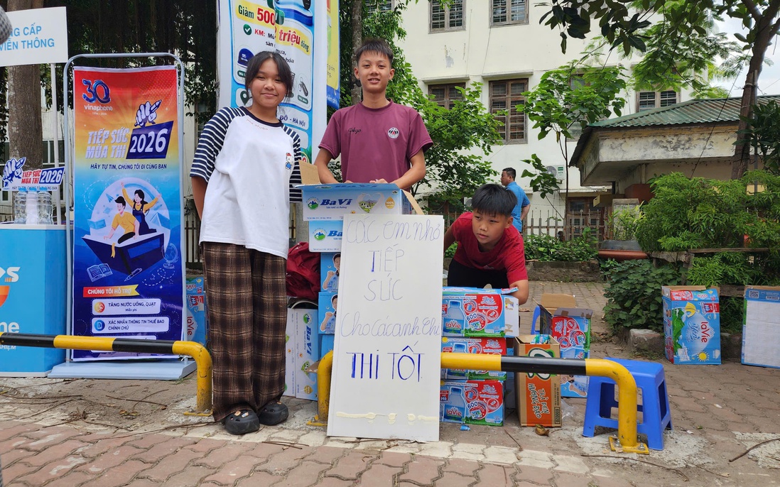 3 “chiến sĩ nhí” nối dài yêu thương trong mùa thi