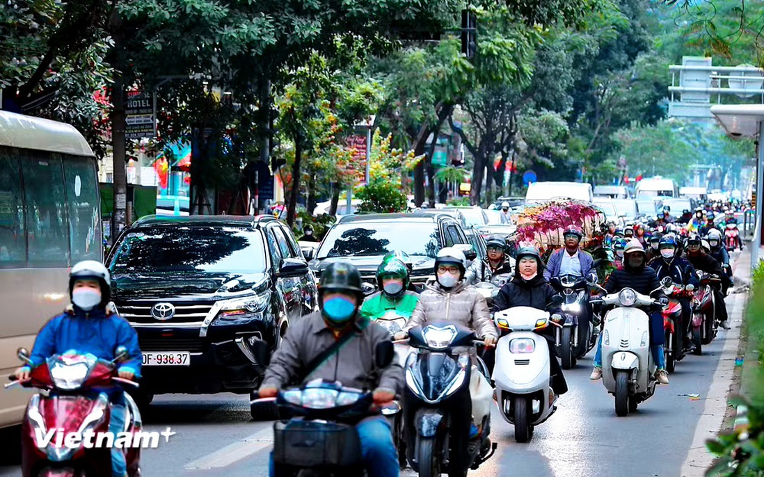 Hà Nội đề xuất hạn chế phương tiện cá nhân, thu phí giảm ùn tắc giao thông