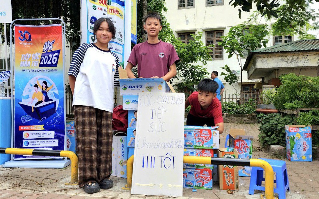 3 "chiến sĩ nhí" nối dài yêu thương trong mùa thi