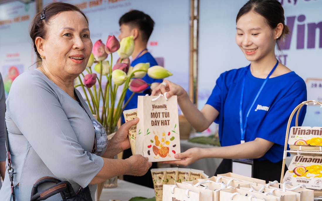 Vinamilk góp phần lan tỏa lối sống xanh tại Lễ hội ẩm thực Chay - Festival Huế 2026
