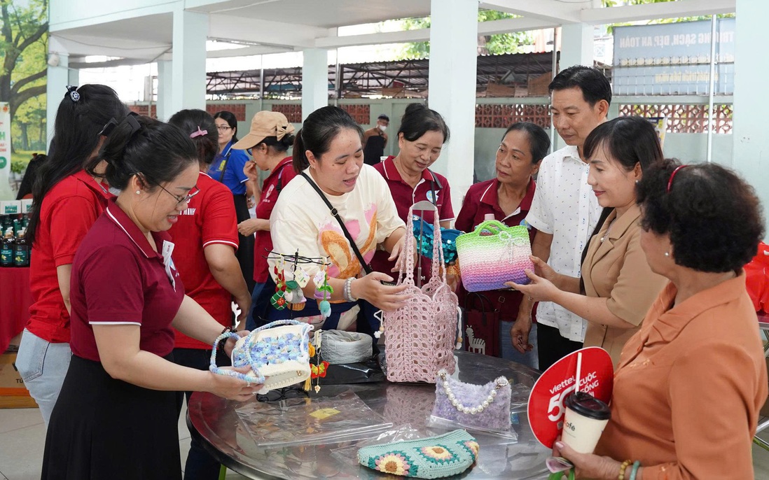 TPHCM: Phụ nữ phường Hòa Hưng hướng về Đại hội bằng nhiều hoạt động thiết thực