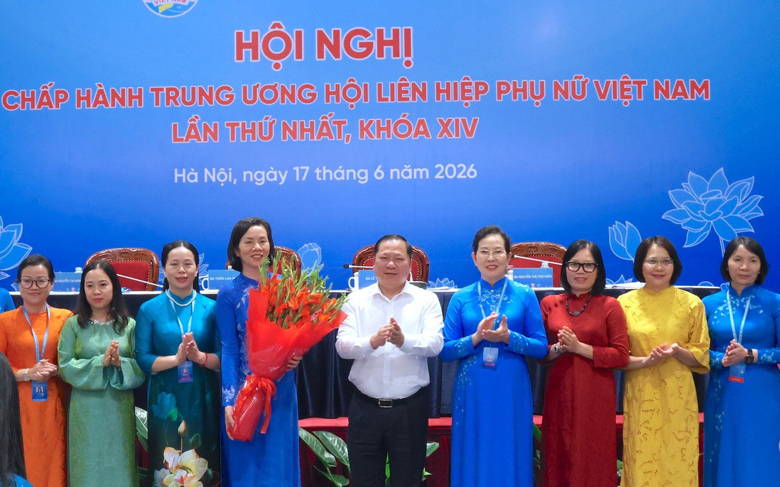 Bà Nguyễn Thị Minh Hương tái đắc cử Chủ nhiệm Ủy ban Kiểm tra TƯ Hội LHPN Việt Nam khóa II