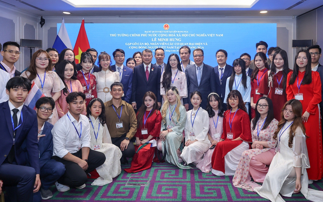 Thủ tướng Lê Minh Hưng: Mỗi người Việt Nam ở nước ngoài phải là một đại sứ của dân tộc