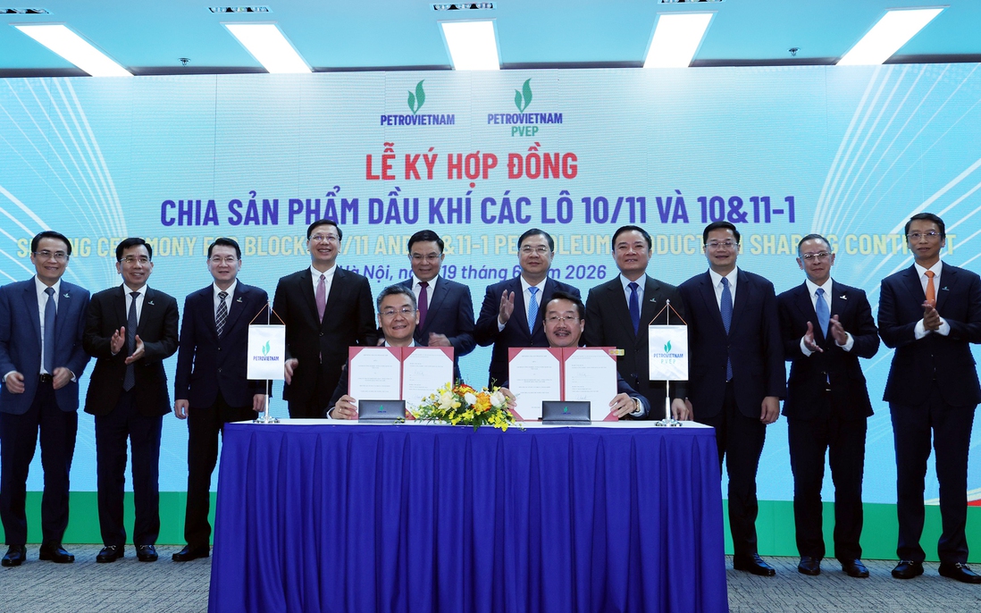 Phó Thủ tướng Thường trực Phạm Gia Túc chứng kiến ký kết 2 hợp đồng dầu khí quan trọng
