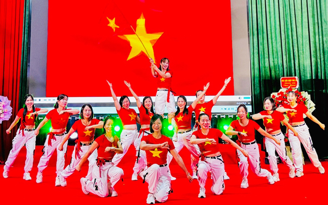 Bắc Ninh: Sôi nổi giao lưu "Vũ điệu khỏe đẹp" chào mừng thành công Đại hội Phụ nữ toàn quốc XIV