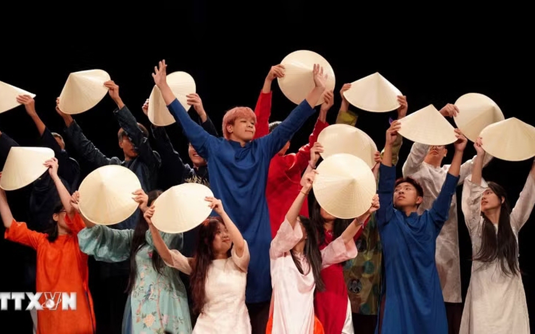 Czech festival showcases story of youthful, culturally rich Vietnam