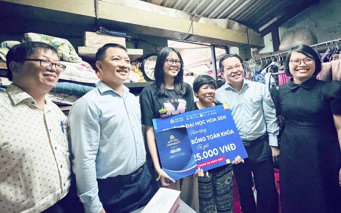 Chắp cánh ước mơ cho nữ lớp trưởng được "nhặt nuôi" từ hẻm nhỏ