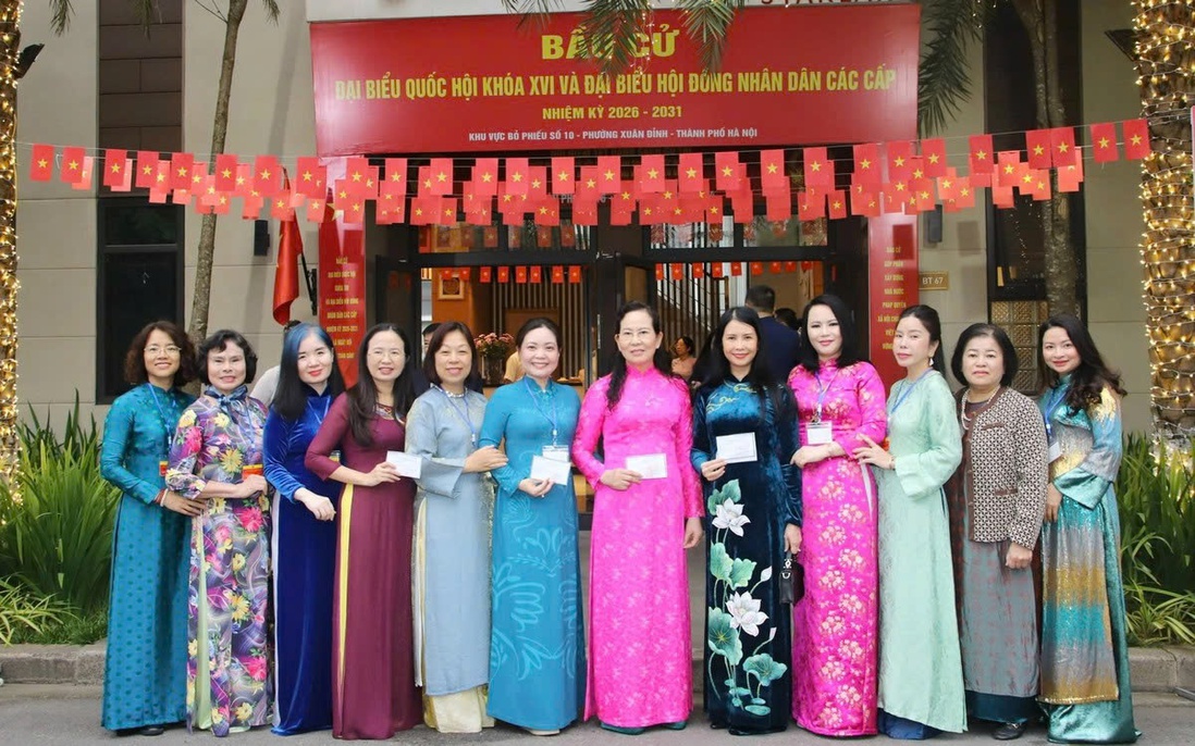 Từ lá phiếu đến niềm tin - Bài cuối: Phụ nữ Việt Nam góp phần củng cố nền dân chủ XHCN và bảo vệ nền tảng tư tưởng của Đảng