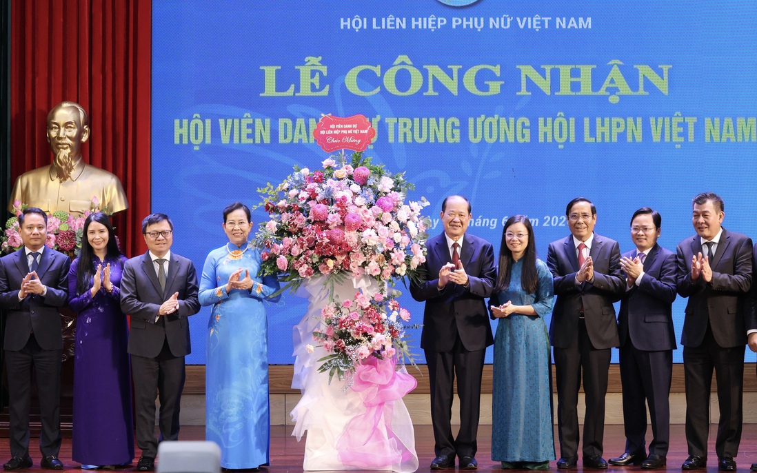 Những hình ảnh đẹp tại Hội nghị lần thứ 17 Ban Chấp hành TƯ Hội LHPN Việt Nam khóa XIII
