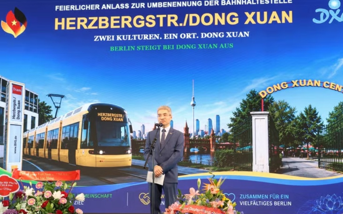 Đức: Thủ đô Berlin đổi tên một bến tàu điện để ghi nhận đóng góp của người Việt