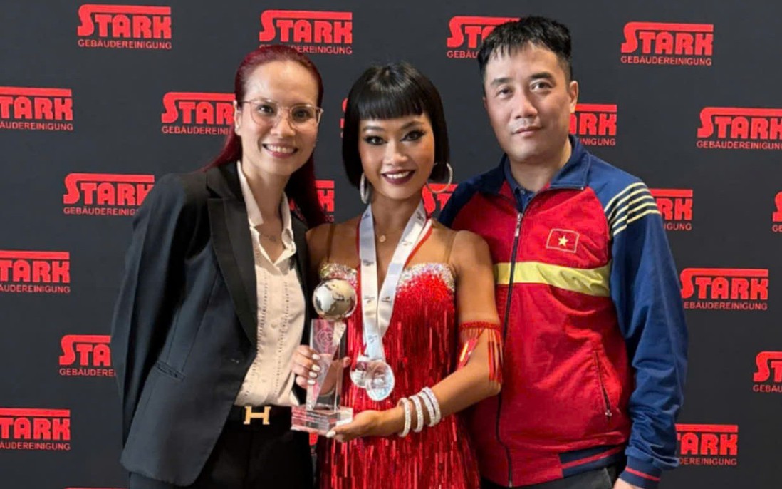 "Trái ngọt" Dancesport của cặp HLV Hồng Việt - Thu Trang