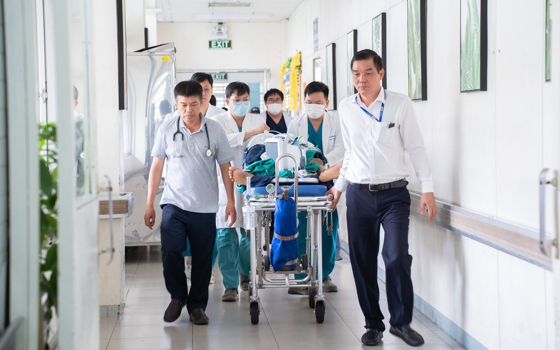 Bệnh nhân nặng nhất trong vụ lật ca nô tại Phú Quốc được chuyển về Bệnh viện Chợ Rẫy điều trị