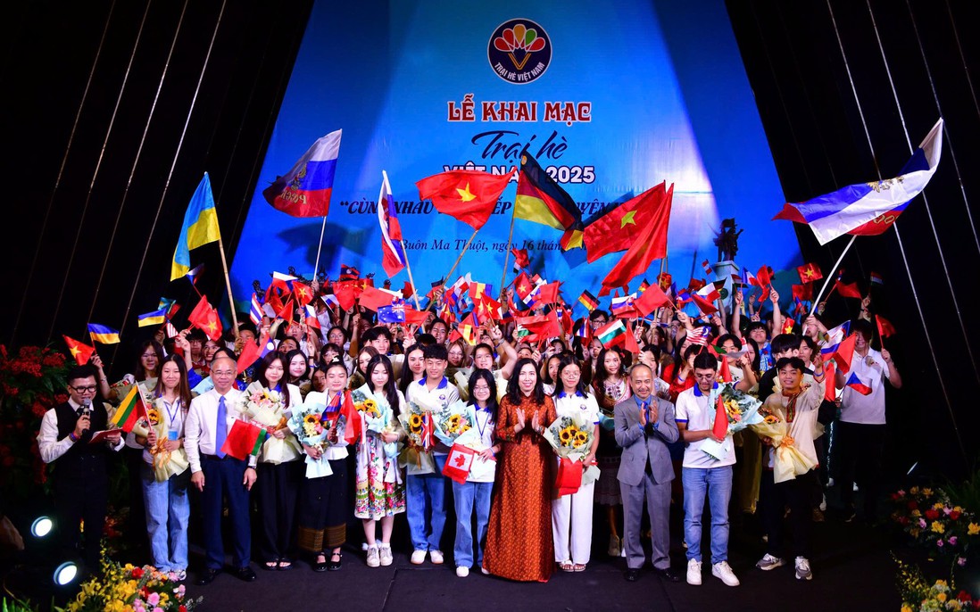 Hơn 100 thanh niên kiều bào tham dự Trại hè Việt Nam 2026
