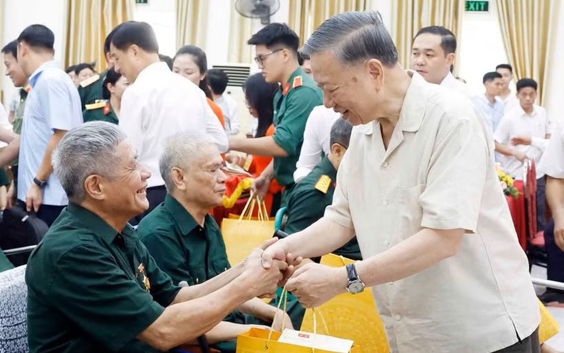 Tổng Bí thư, Chủ tịch nước: Tiếp tục rà soát, giải quyết đầy đủ chính sách đối với người có công và thân nhân
