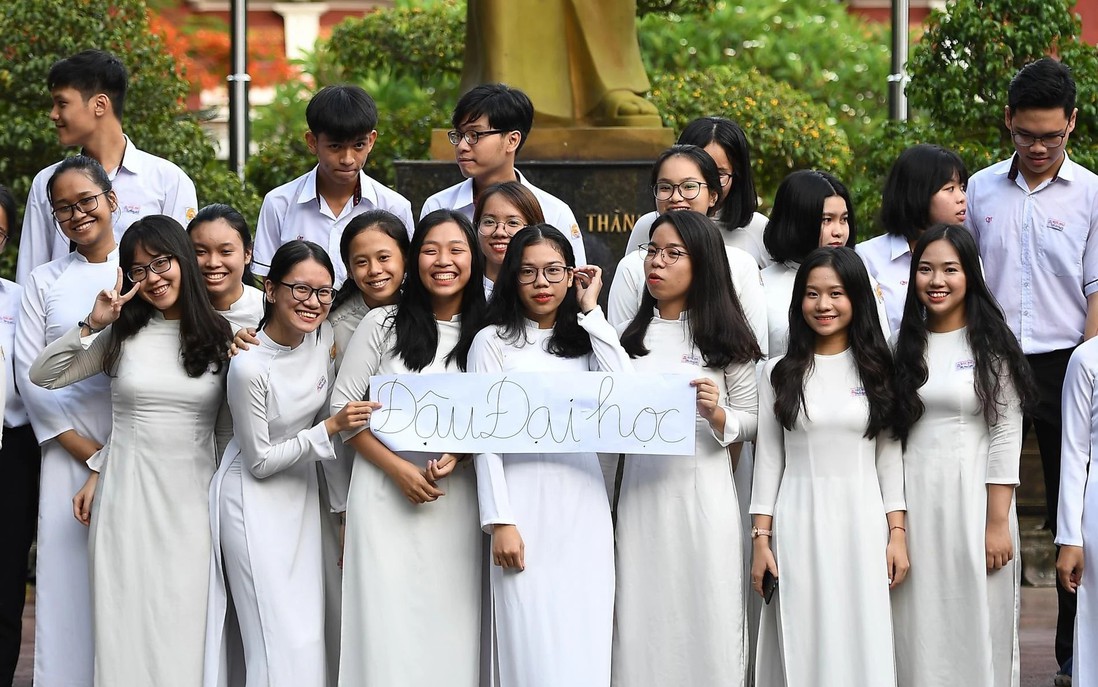 Từ năm học 2026-2027, Huế cấp miễn phí sách giáo khoa cho toàn bộ học sinh