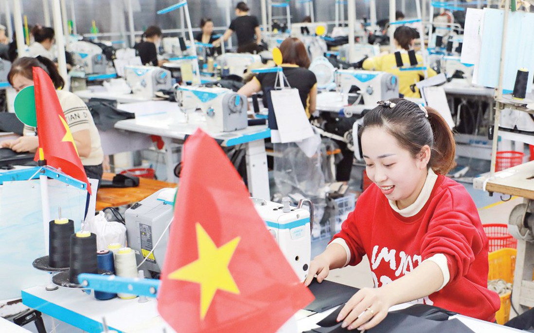 Lương tối thiểu vùng 2027: Doanh nghiệp đề xuất mức tăng "vừa sức" quanh 5%