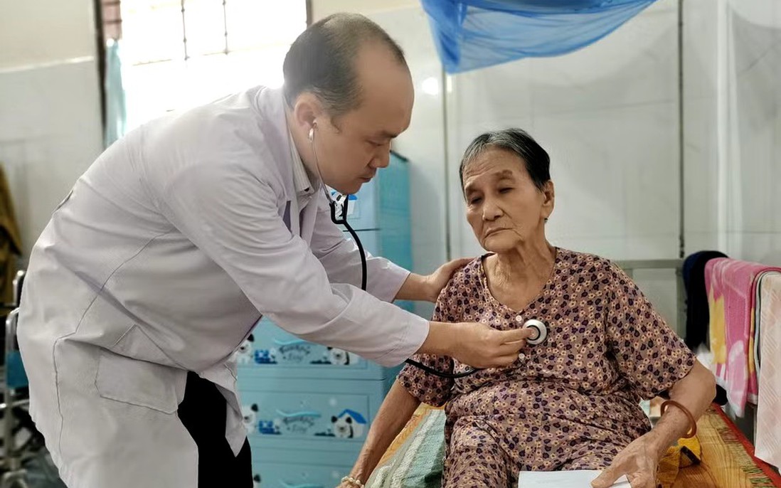 TPHCM đề xuất hỗ trợ 100% bảo hiểm y tế cho người từ 60 tuổi