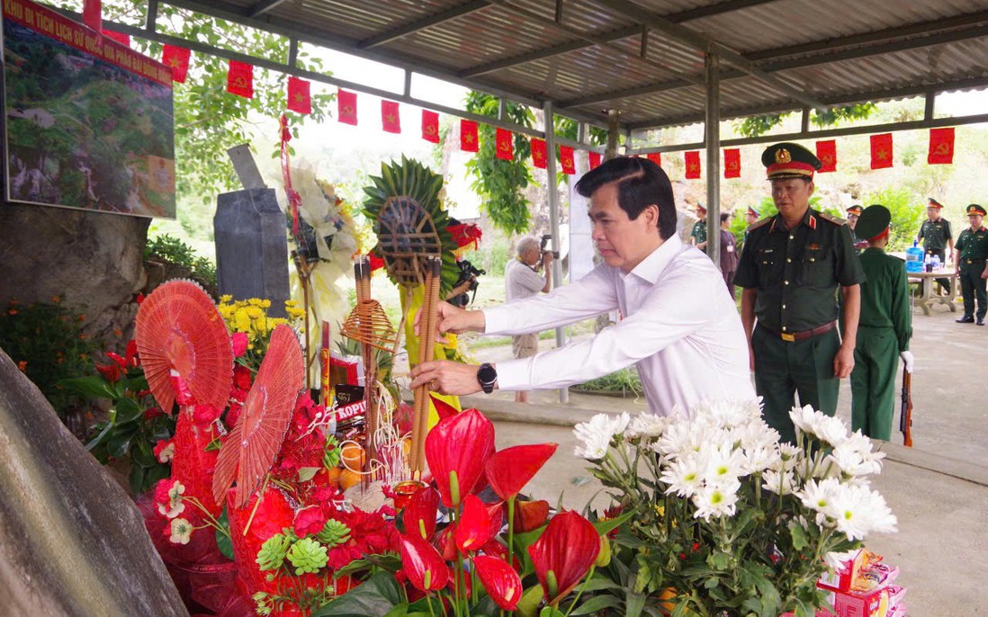 Tri ân những người giữ đất biên cương