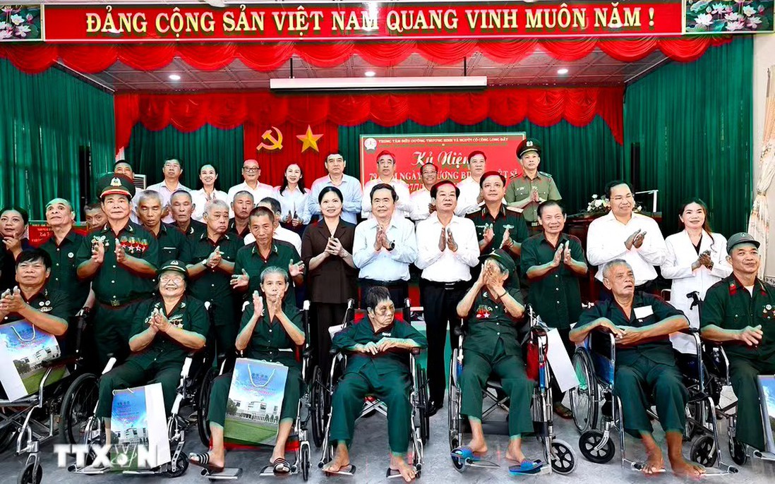 Chủ tịch Quốc hội Trần Thanh Mẫn tri ân người có công tại TPHCM
