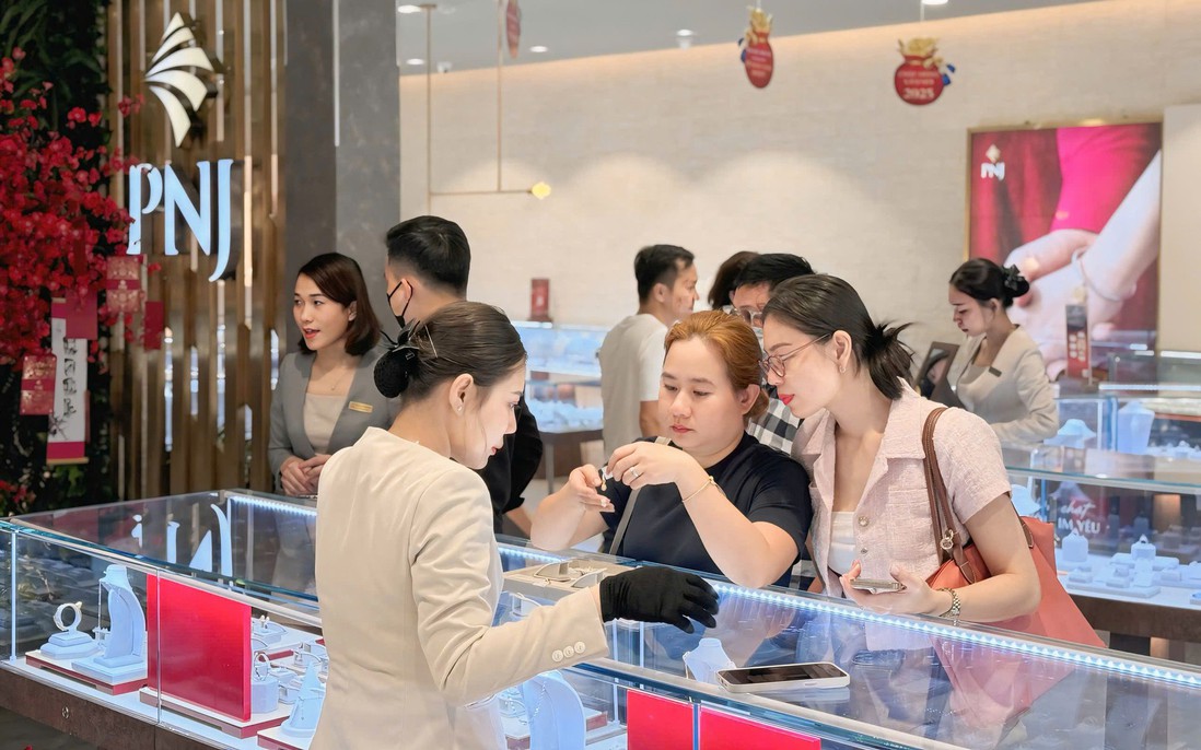 PNJ mua lại kim cương nhưng áp đặt hạn mức