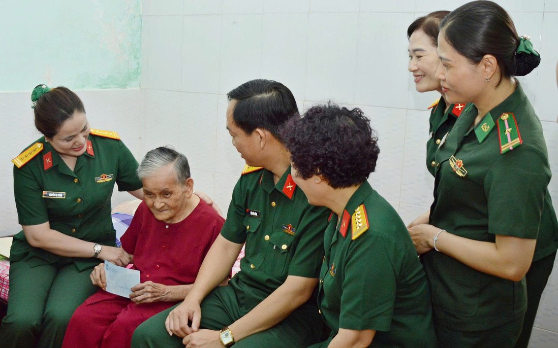Ban Phụ nữ Quân đội và hành trình nghĩa tình tri ân