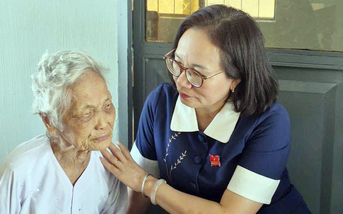 Hội LHPN tỉnh Đắk Lắk chăm lo người có công bằng những việc làm thiết thực