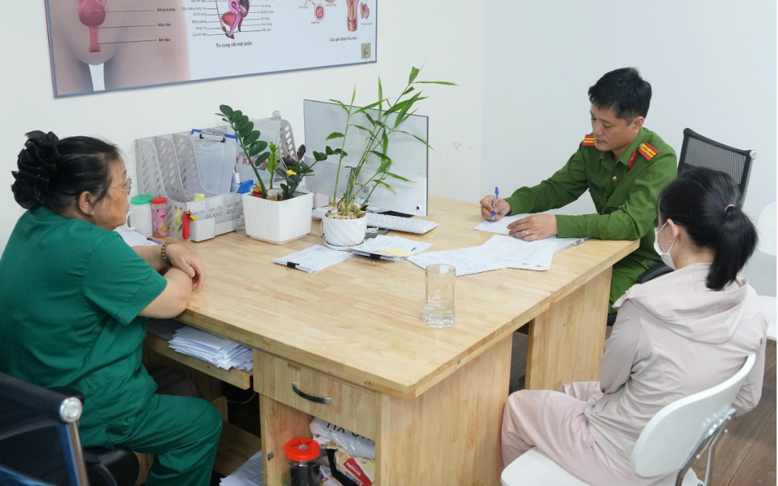Vụ "bơm sữa đậu nành để vẽ bệnh": Đó là bạo hành y khoa