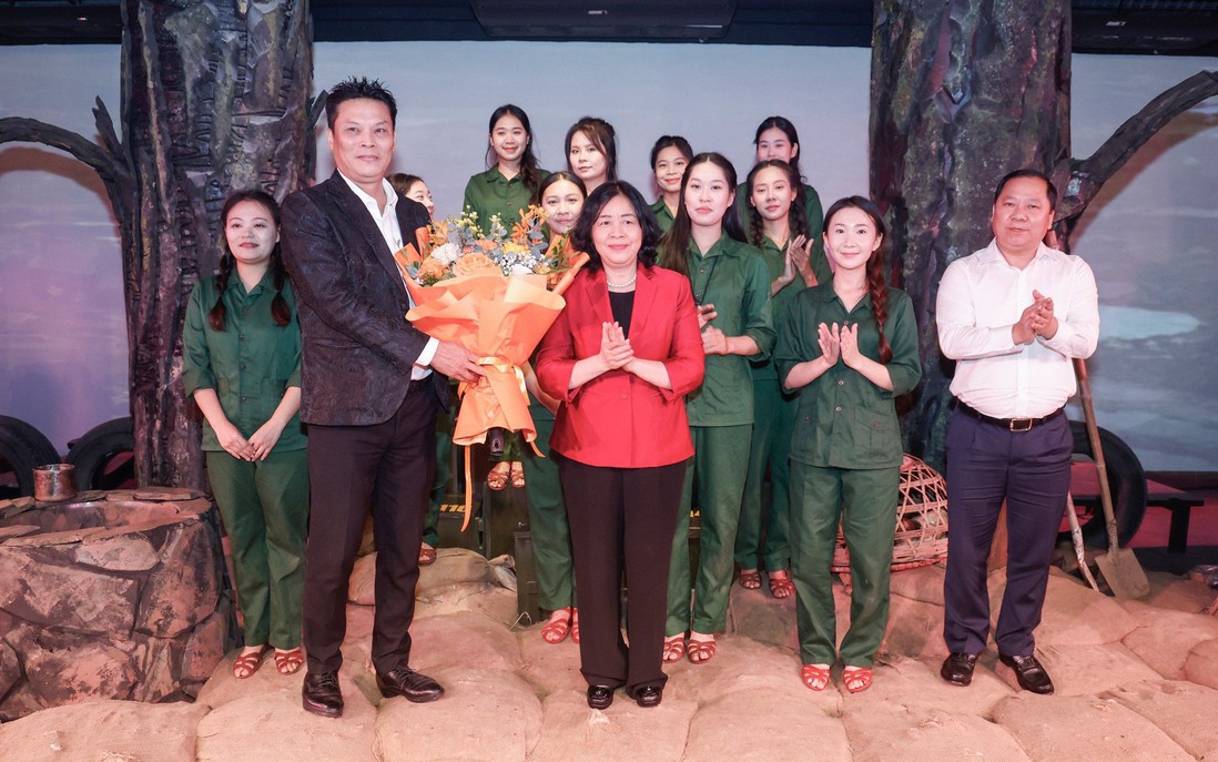 Chủ tịch UBTƯ MTTQ Việt Nam Bùi Thị Minh Hoài dự Chương trình "Huyền thoại tuổi thanh xuân"