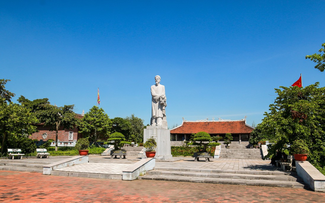 Gần 200 tư liệu, hiện vật quý tại Triển lãm di sản của Danh nhân văn hóa Lê Quý Đôn