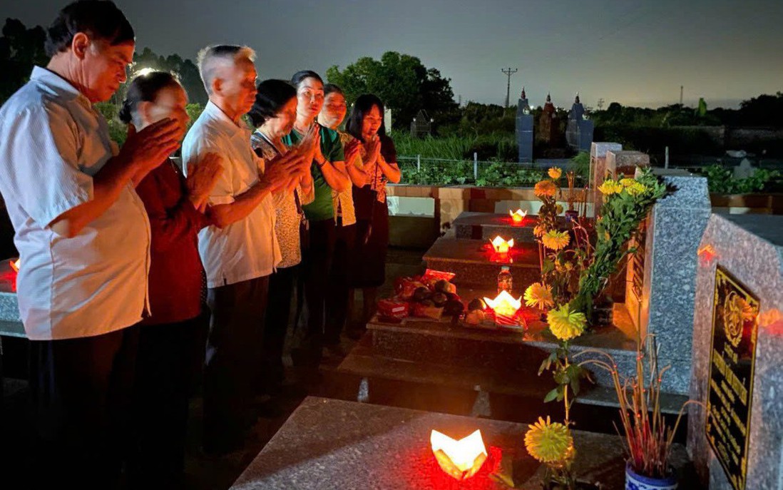 Chiếc cúc áo dưới lòng đất và cuộc đoàn tụ sau 60 năm