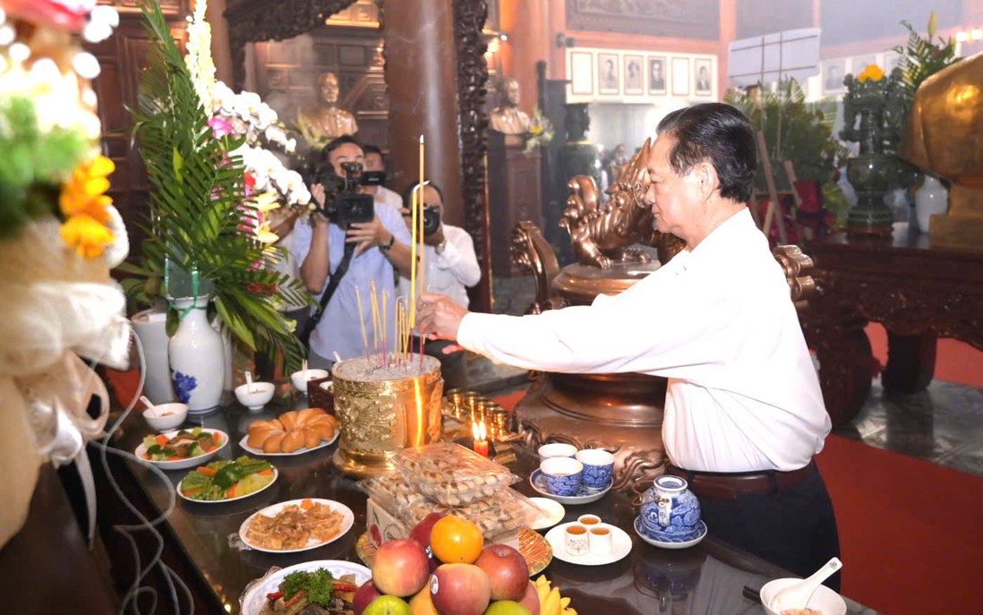 An Giang tổ chức Lễ giỗ Anh hùng, liệt sĩ, người có công và lưu danh 2.560 Mẹ Việt Nam Anh hùng