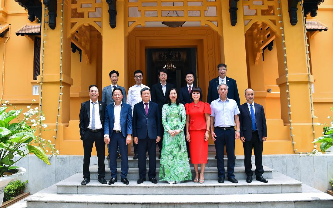 Công tác người Việt Nam ở nước ngoài trong giai đoạn mới