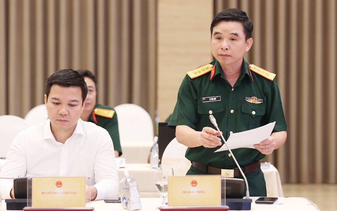 Họp báo Chính phủ: Thông tin mới về tìm kiếm hài cốt liệt sĩ, đảm bảo nguồn cùng xăng dầu và lừa đảo hợp đồng kỳ nghỉ 