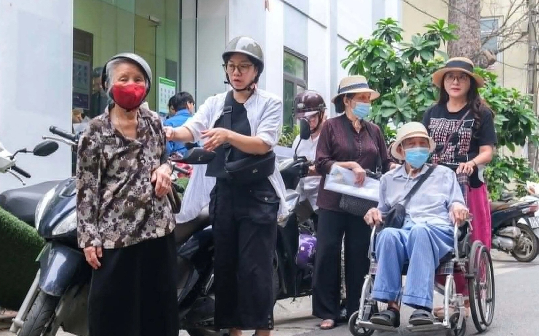 Hà Nội sẽ làm ủy quyền lương hưu tại nhà với người già yếu