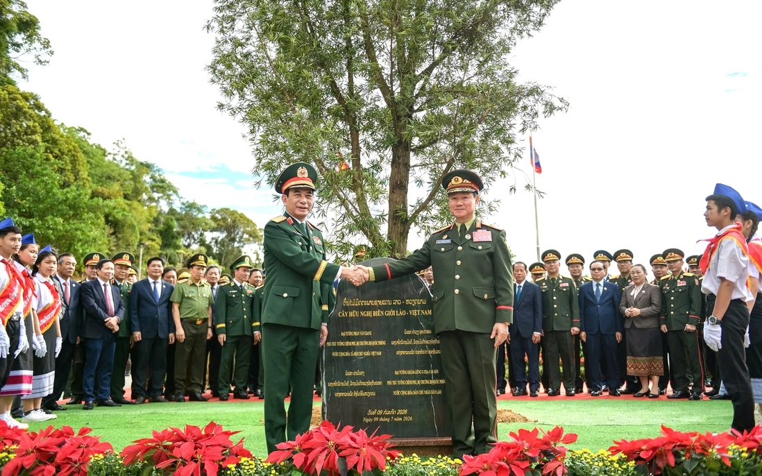 Chùm ảnh: Tiếp tục lan tỏa tình đoàn kết đặc biệt Việt Nam-Lào