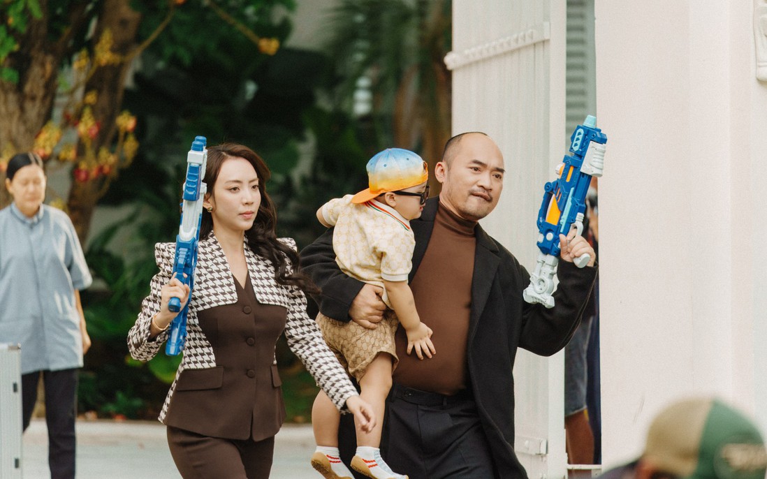 Vợ chồng Thu Trang - Tiến Luật “giả nghèo” để nuôi dạy con