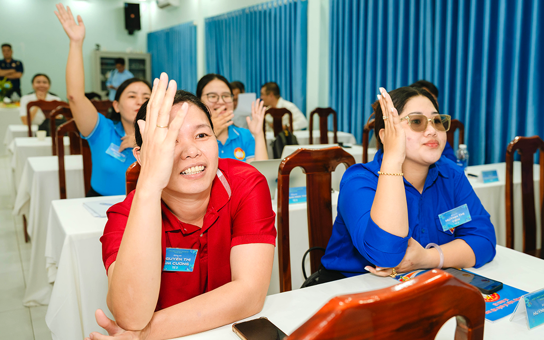 TPHCM triển khai thí điểm Chương trình phổ cập kỹ năng số cho cán bộ cơ sở