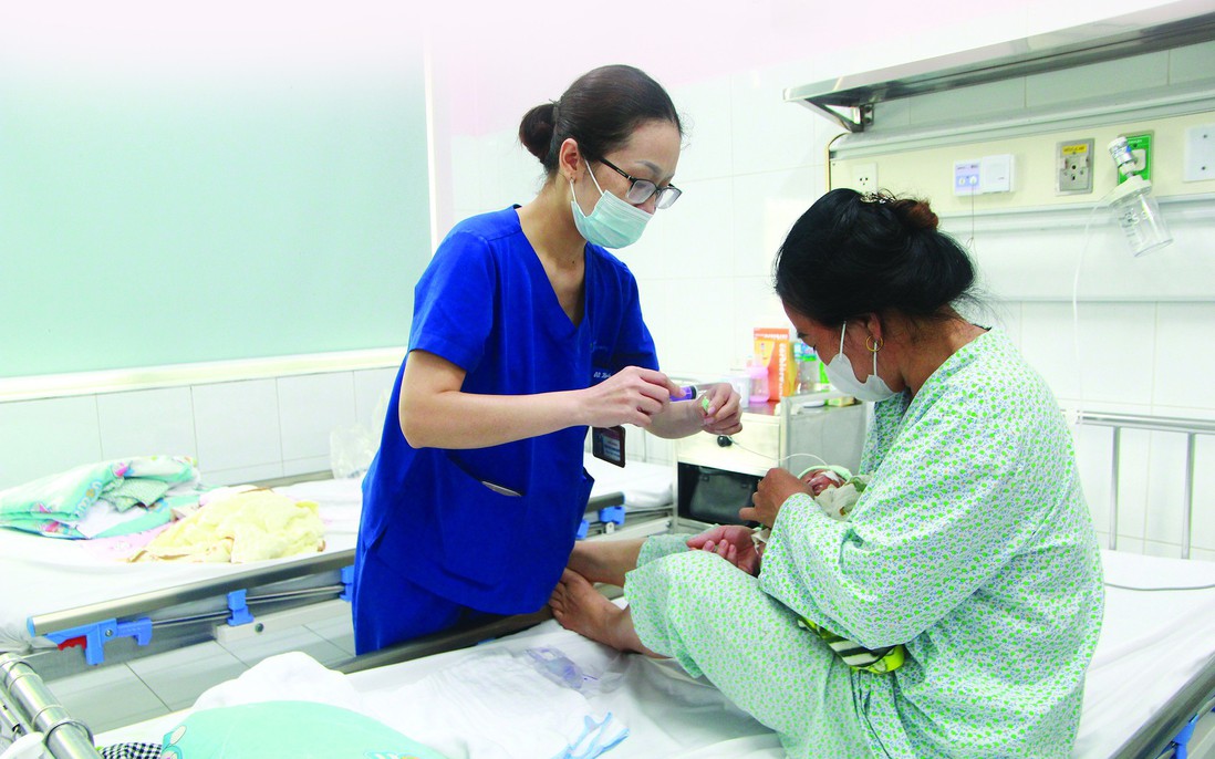 Ngân hàng sữa mẹ cho trẻ sinh non