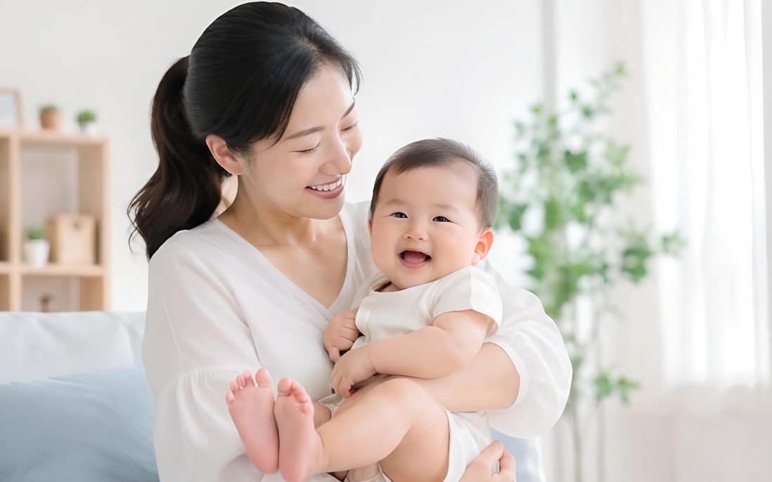 Nuôi con bằng sữa mẹ: Đừng để những ngộ nhận làm mẹ lo âu