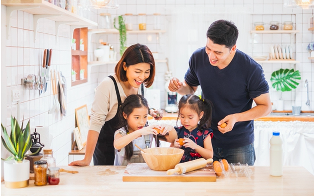 Diễn đàn tháng 8: Nuôi dưỡng hiếu cho con