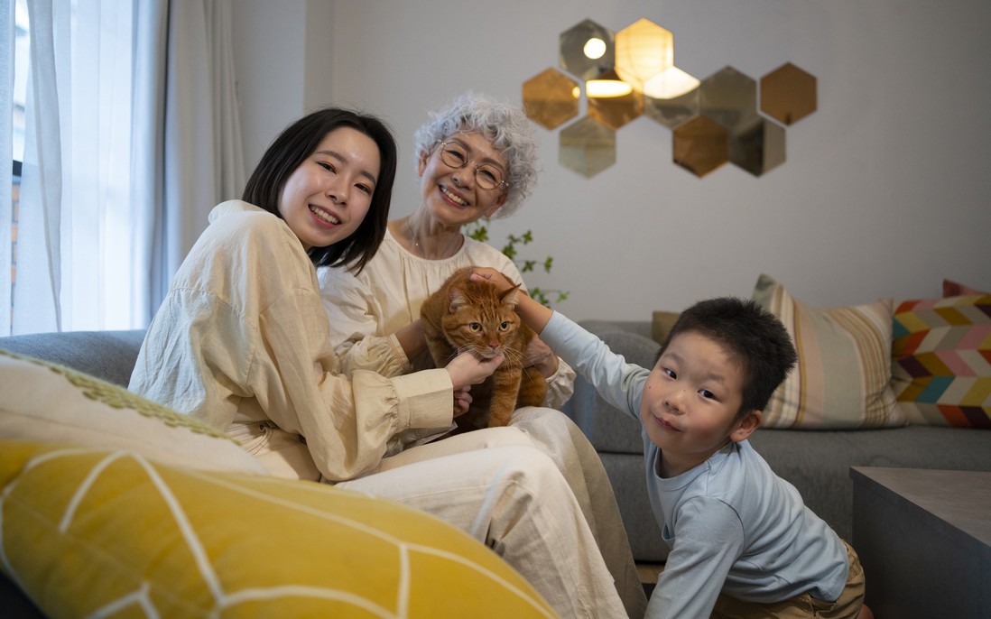 Diễn đàn tháng 8: Báo hiếu đúng cách là chăm lo cho cha mẹ trong khả năng thực tế của mình